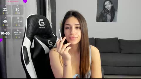 Snapshot of kimi_ivy chatting on December 14, 5:02 am kimi_ivy online show from December 14, 5:02 am