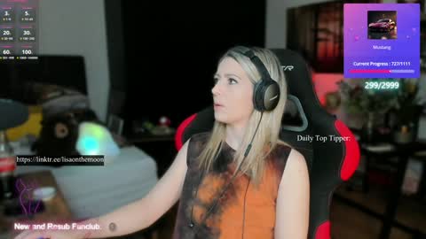 Snapshot of kimilee22 chatting on March 9, 4:22 pm Wolfs Girl online show from March 9, 4:22 pm