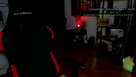 Wolfs Girl online show from February 1, 4:49 pm