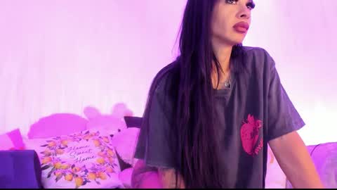 Snapshot of kimkardassiann chatting on October 2, 7:21 pm Natalie online show from October 2, 7:21 pm