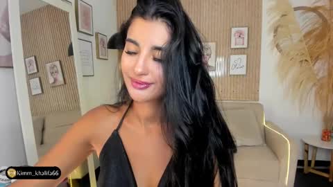 Kim  online show from January 31, 6:03 pm