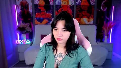 Snapshot of kimm_wong chatting on December 1, 12:32 pm kimm wong online show from December 1, 12:32 pm