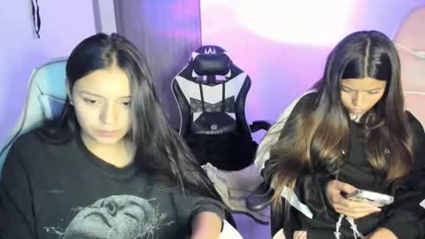 Snapshot of kimmi_foxy chatting on November 26, 11:06 pm kimmi online show from November 26, 11:06 pm