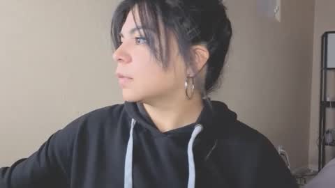 Kimmi online show from March 8, 12:22 am