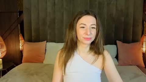 Snapshot of kimmmli chatting on December 5, 8:01 am Margo online show from December 5, 8:01 am