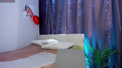 Snapshot of kimmy1_powell chatting on October 25, 4:31 am kimmy1_powell online show from October 25, 4:31 am