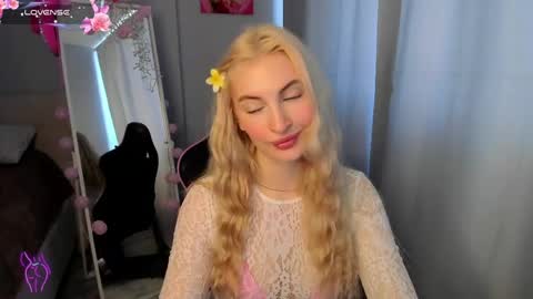 kimmy1_powell online show from June 2, 2:46 am