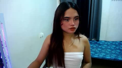 Snapshot of kimmy_fuckinggreat chatting on February 21, 2:51 pm kim ejara online show from February 21, 2:51 pm