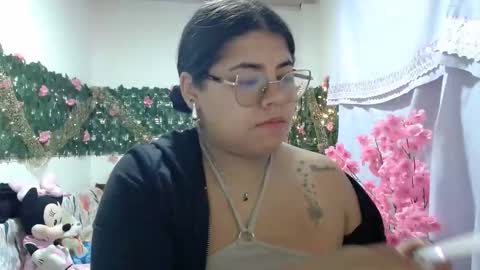 Snapshot of kimmy_kimmy_ chatting on November 28, 3:09 am Kimmy online show from November 28, 3:09 am