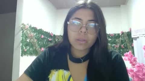 Snapshot of kimmy_kimmy_ chatting on December 3, 2:19 am Kimmy online show from December 3, 2:19 am