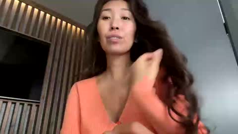 Snapshot of kimmy_sunn chatting on January 6, 12:02 pm Kimmy online show from January 6, 12:02 pm