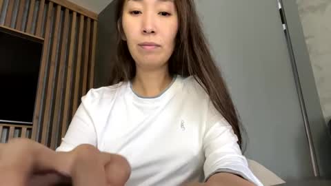 Snapshot of kimmy_sunn chatting on January 8, 10:15 am Kimmy online show from January 8, 10:15 am