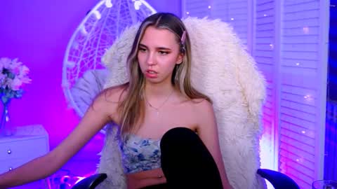 kimporins online show from February 10, 1:37 pm