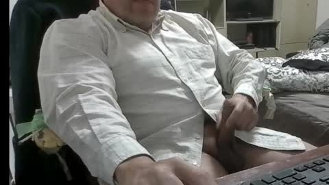 Snapshot of kinchan069 chatting on October 24, 9:17 am kinchan069 online show from October 24, 9:17 am