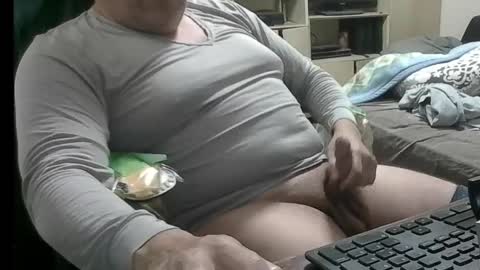 Snapshot of kinchan069 chatting on November 27, 3:03 pm kinchan069 online show from November 27, 3:03 pm