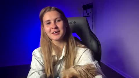 kinci06 online show from March 5, 8:21 pm