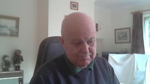 Snapshot of kindahairy4u chatting on November 4, 11:09 am kindahairy4u online show from November 4, 11:09 am