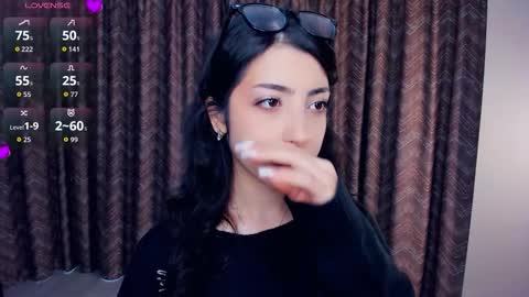 Snapshot of kindraevert chatting on November 21, 4:44 am Megan online show from November 21, 4:44 am