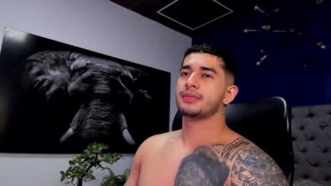 Angel Falconer online show from December 20, 2:40 am