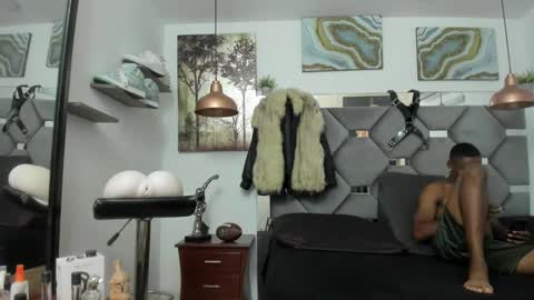 HOT MEN BLACK online show from December 29, 6:16 pm