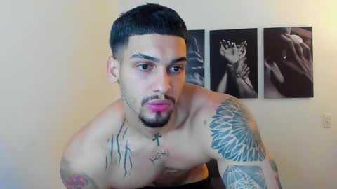 Snapshot of king_of_kings__ chatting on October 1, 10:16 pm king_of_kings__ online show from October 1, 10:16 pm