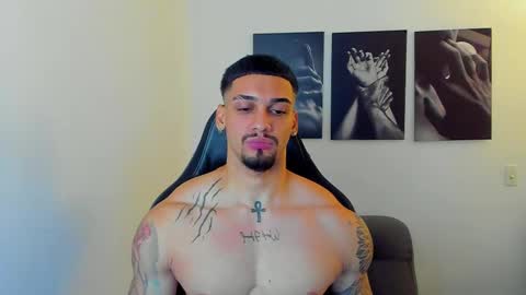 Snapshot of king_of_kings__ chatting on October 4, 5:55 pm king_of_kings__ online show from October 4, 5:55 pm