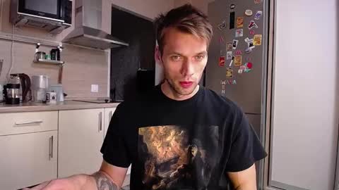 king_pong online show from October 5, 1:20 pm