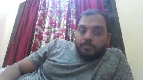 kingalpines1 online show from April 2, 5:21 pm