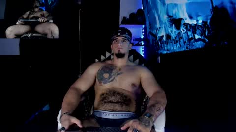 Snapshot of kingbear777 chatting on January 21, 10:08 pm King Bear online show from January 21, 10:08 pm