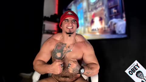 Snapshot of kingbear777 chatting on February 7, 1:22 pm King Bear online show from February 7, 1:22 pm