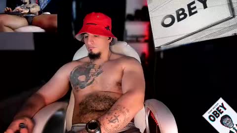 Snapshot of kingbear777 chatting on February 15, 10:55 am King Bear online show from February 15, 10:55 am