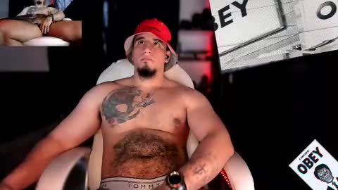 Snapshot of kingbear777 chatting on February 16, 3:04 am King Bear online show from February 16, 3:04 am