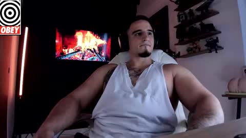 Snapshot of kingbear777 chatting on November 6, 8:04 am King Bear online show from November 6, 8:04 am