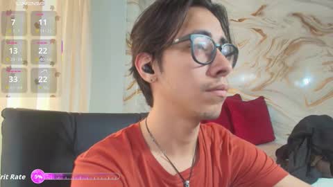 kingdanny_8 online show from February 11, 9:09 pm