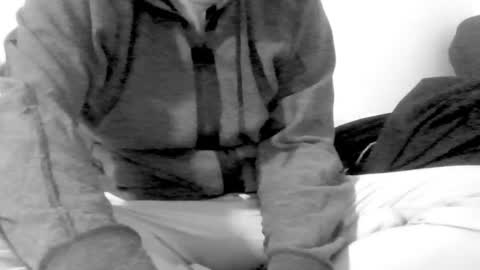 kingindisguise69 online show from February 6, 5:30 pm