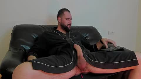 Snapshot of kingmallcom chatting on December 14, 10:56 am The King online show from December 14, 10:56 am