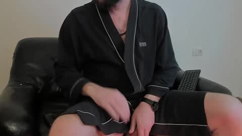 Snapshot of kingmallcom chatting on January 6, 2:14 pm The King online show from January 6, 2:14 pm