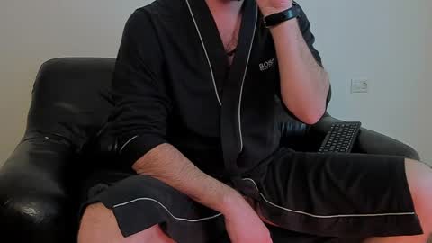 Snapshot of kingmallcom chatting on January 17, 2:39 pm The King online show from January 17, 2:39 pm