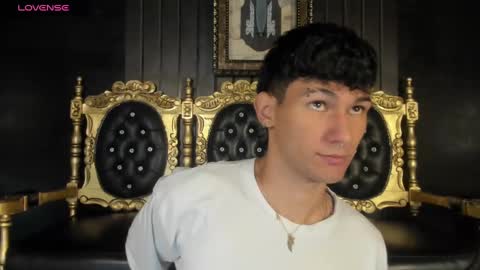 Snapshot of kingparker1 chatting on January 6, 4:58 am A L E X online show from January 6, 4:58 am