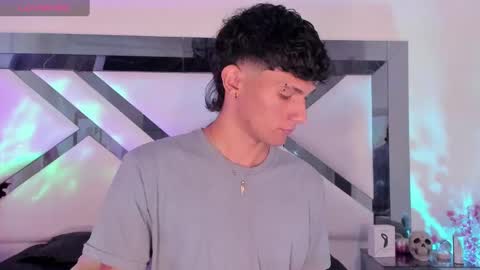 Snapshot of kingparker1 chatting on January 26, 5:02 am A L E X online show from January 26, 5:02 am