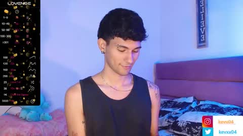 Snapshot of kingparker1 chatting on October 17, 2:37 am A L E X online show from October 17, 2:37 am