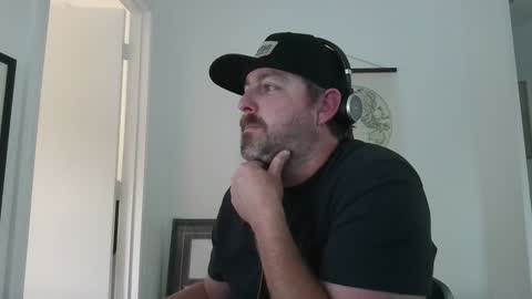 Snapshot of kingrichard86 chatting on December 18, 12:21 am Richard online show from December 18, 12:21 am