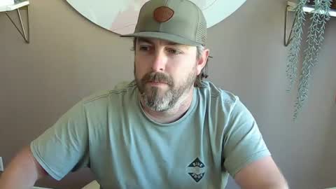 Snapshot of kingrichard86 chatting on February 8, 6:11 pm Richard online show from February 8, 6:11 pm