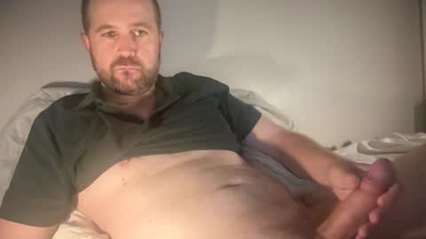 Snapshot of kingsizetease chatting on February 18, 4:52 am kingsizetease online show from February 18, 4:52 am