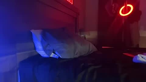 Snapshot of kinksss4all chatting on November 10, 9:41 am KinkPLAY9 online show from November 10, 9:41 am