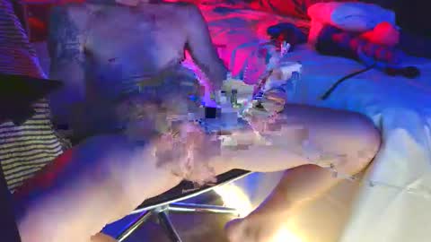 Snapshot of kinksss4all chatting on November 28, 7:44 am KinkPLAY9 online show from November 28, 7:44 am