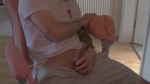 Snapshot of kinky_felix chatting on October 21, 11:11 am Felix online show from October 21, 11:11 am