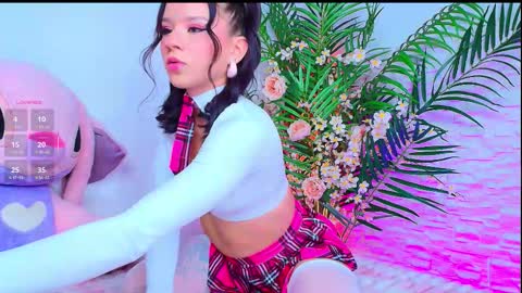 Snapshot of kinky_karo chatting on November 1, 1:18 am online show from November 1, 1:18 am