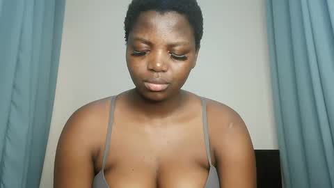 Lola online show from September 28, 12:43 pm