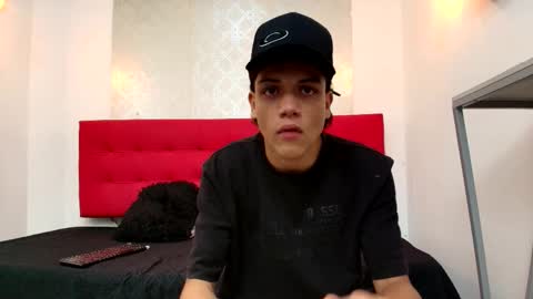 Snapshot of kinky_spice69 chatting on September 30, 12:21 pm online show from September 30, 12:21 pm